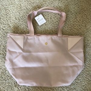 Lululemon Acute Tote